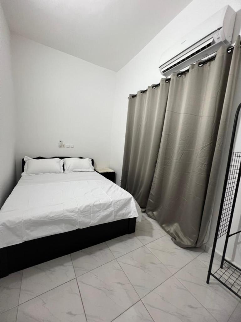 Ad Home Lomé Esterno foto